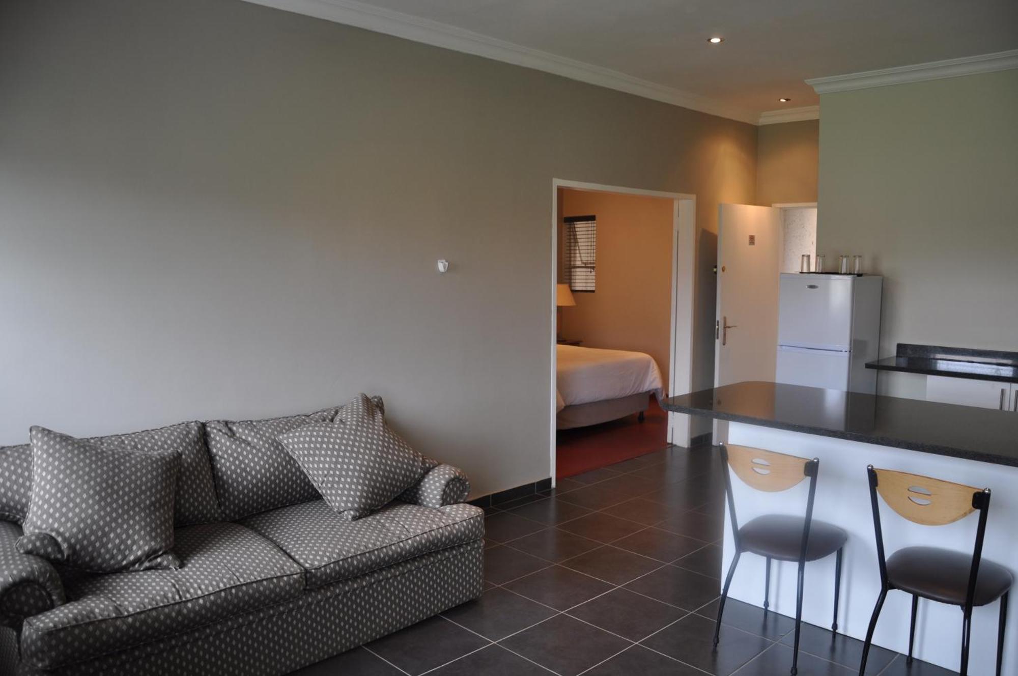 Vetho 2 Apartments Or Tambo Airport Kempton Park Exterior foto